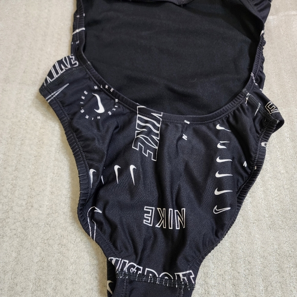 NWT Nike Hydrastrong Multi Print Cutout One Piece Swimsuit Black Size 2 - Picture 9 of 16